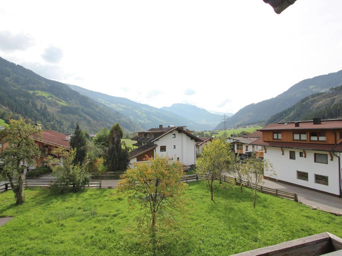 Spacious Apartment In Stumm Tyrol With Balcony Exteriör bild